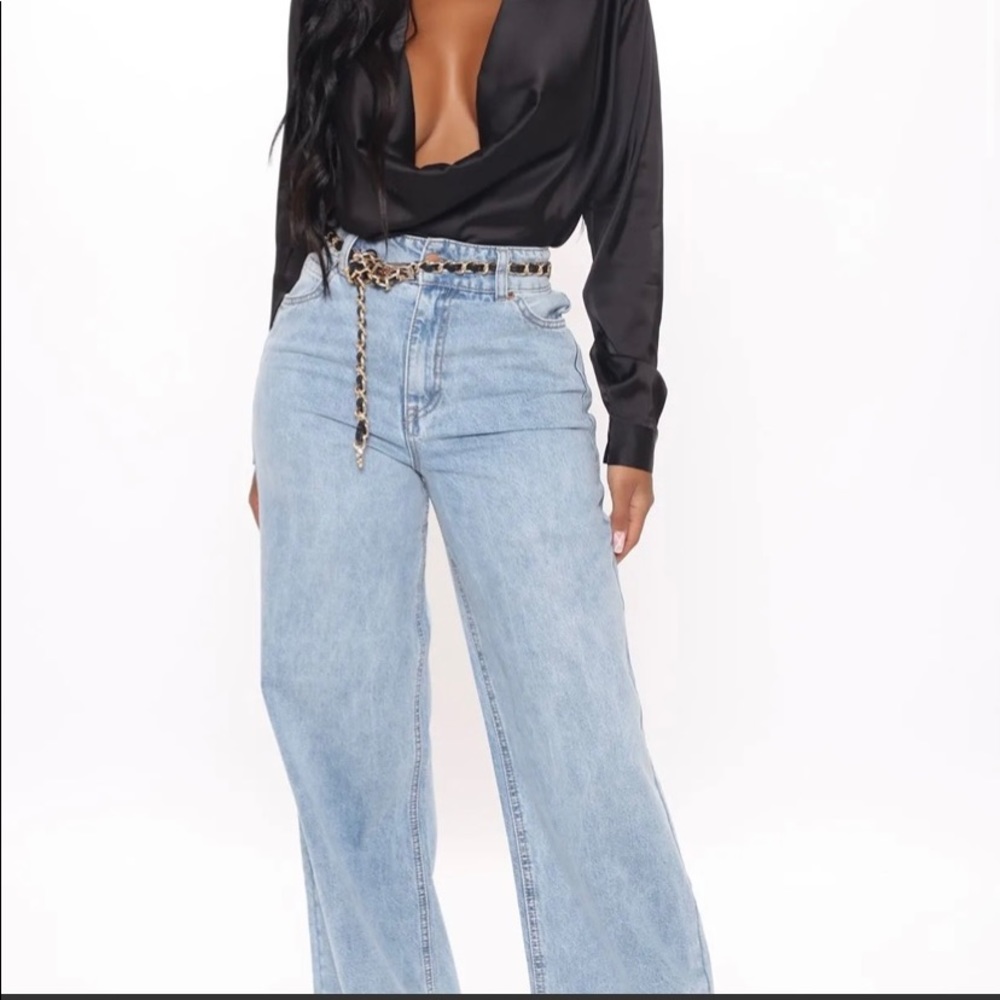 Denim slouch fit jeans. New. Size 5